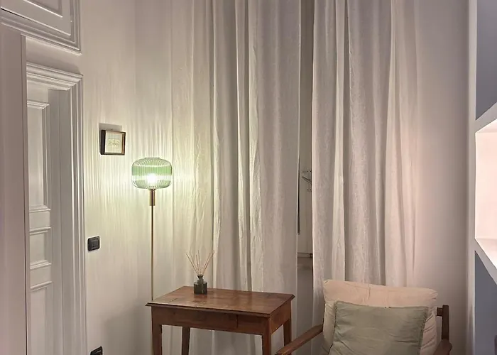 Elegant In Rome's Historic Center Apartment Rom